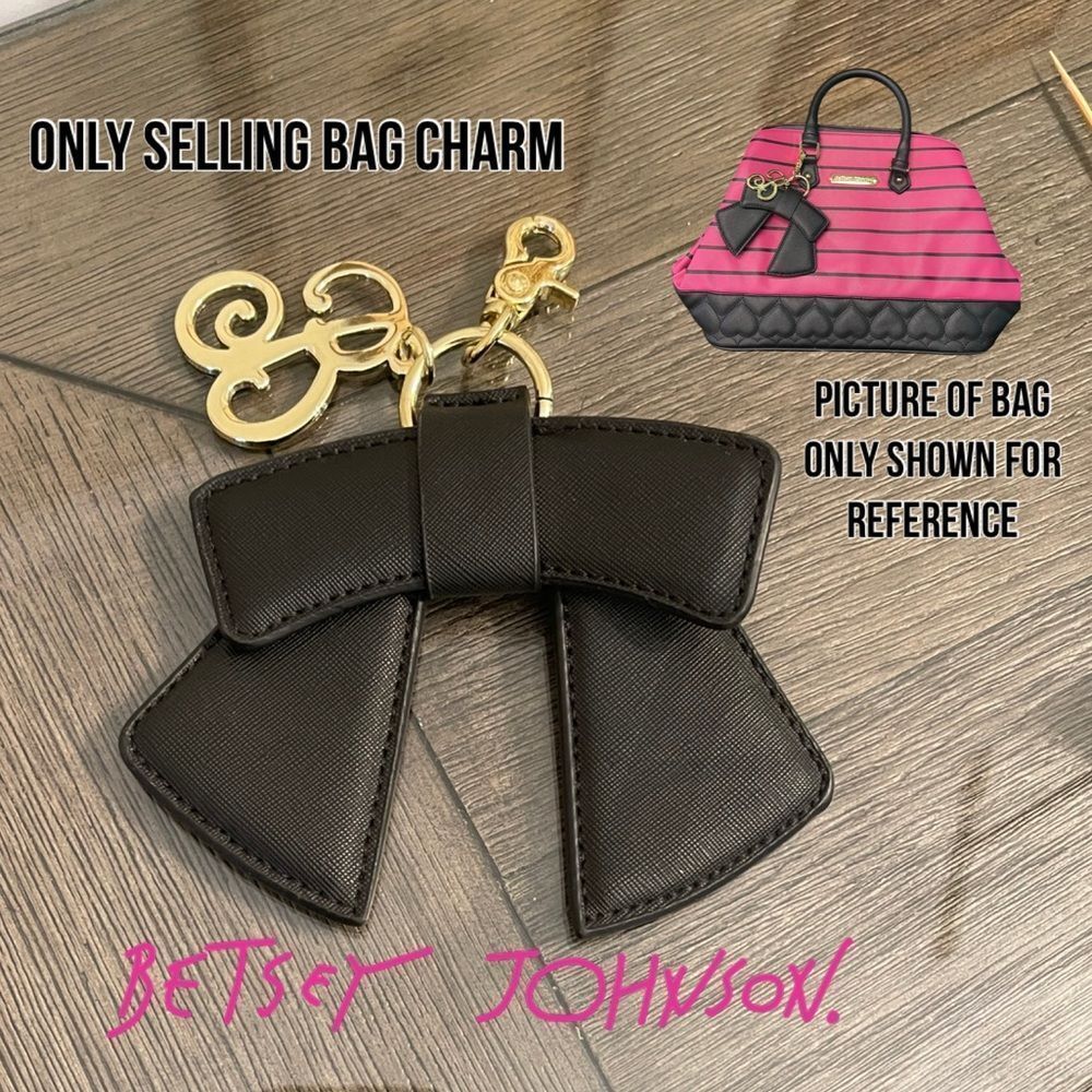 Betsey Johnson Keychain Bag Charm Elegant Black Bow Keychain B Initial Monogram